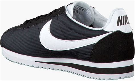 Schwarze Nike Cortez online 